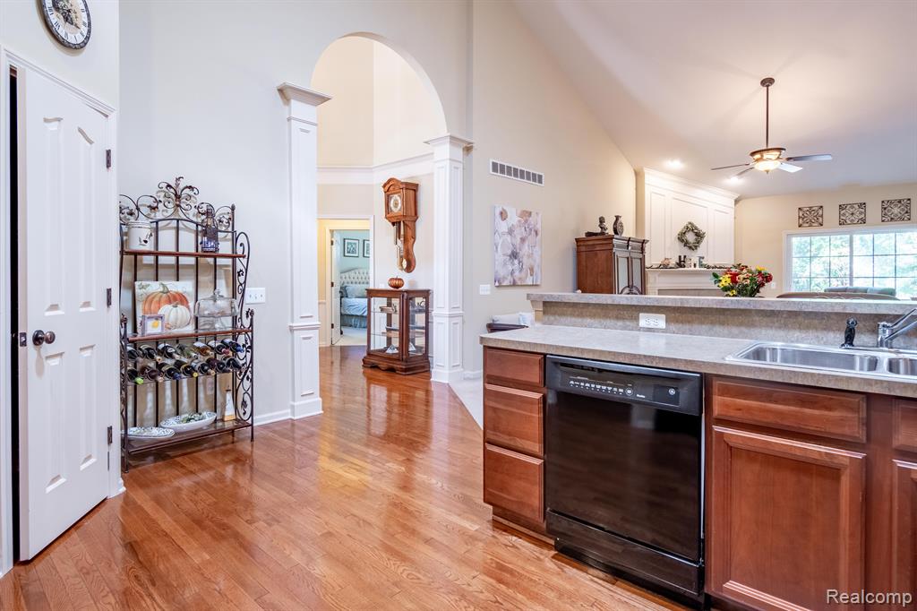 729 TELYA Ridge, Milford, MI 48381 — Photo 19
