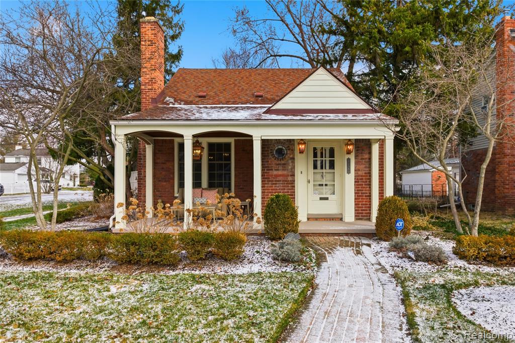 17560 Birwood Avenue, Beverly Hills, MI 48025 — front exterior