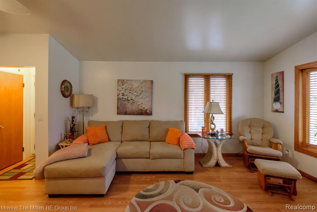 7904 ELM Street, Taylor, MI 48180 — Photo 5