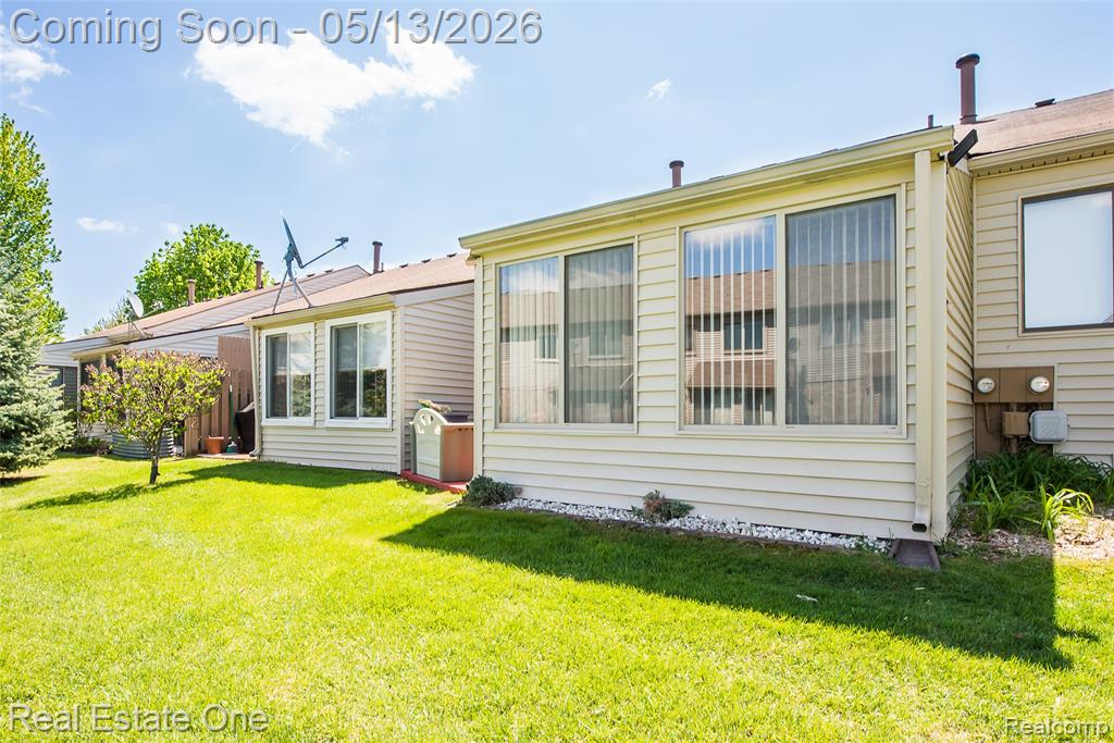 61962 YORKTOWN Drive, 2, South Lyon, MI 48178 — Photo 29