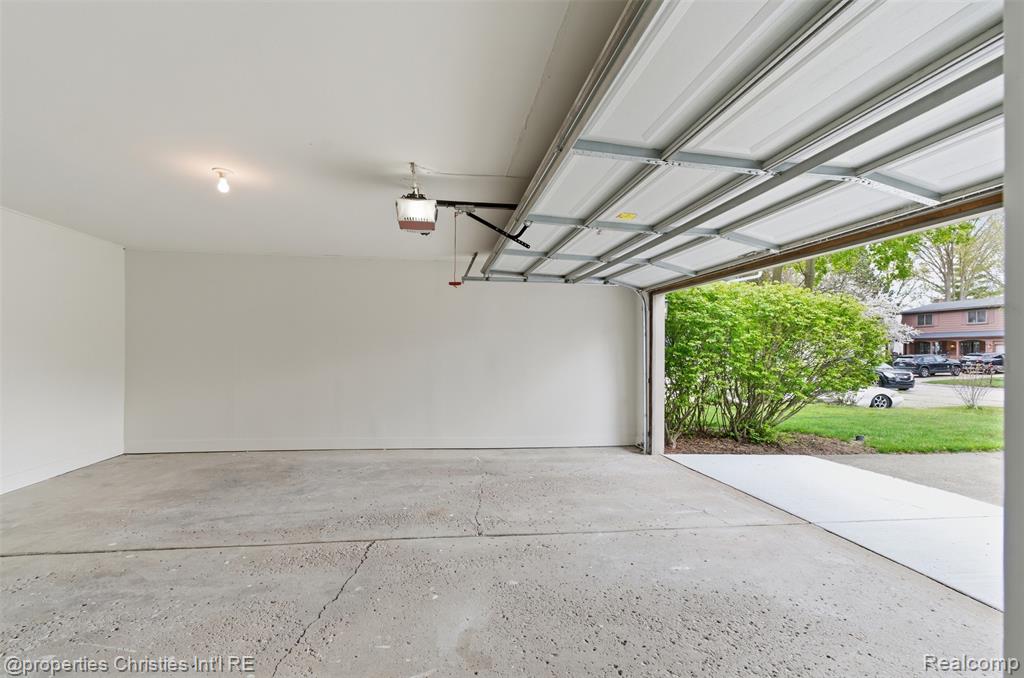 2629 Coral Drive, Troy, MI 48085 — Photo 19
