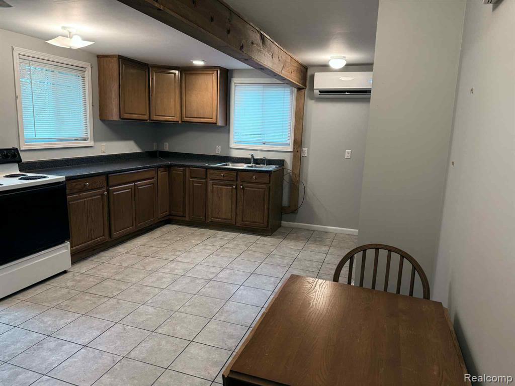 508 N Silver Street, Bad Axe, MI 48413 — Photo 4