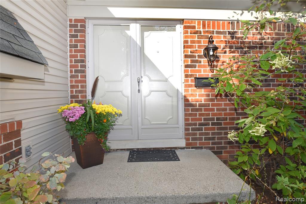 4451 Cypress Drive, Troy, MI 48085 — Photo 2