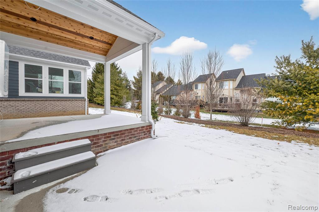 1472 Turner Drive, 4, Commerce Twp, MI 48390 — Photo 9