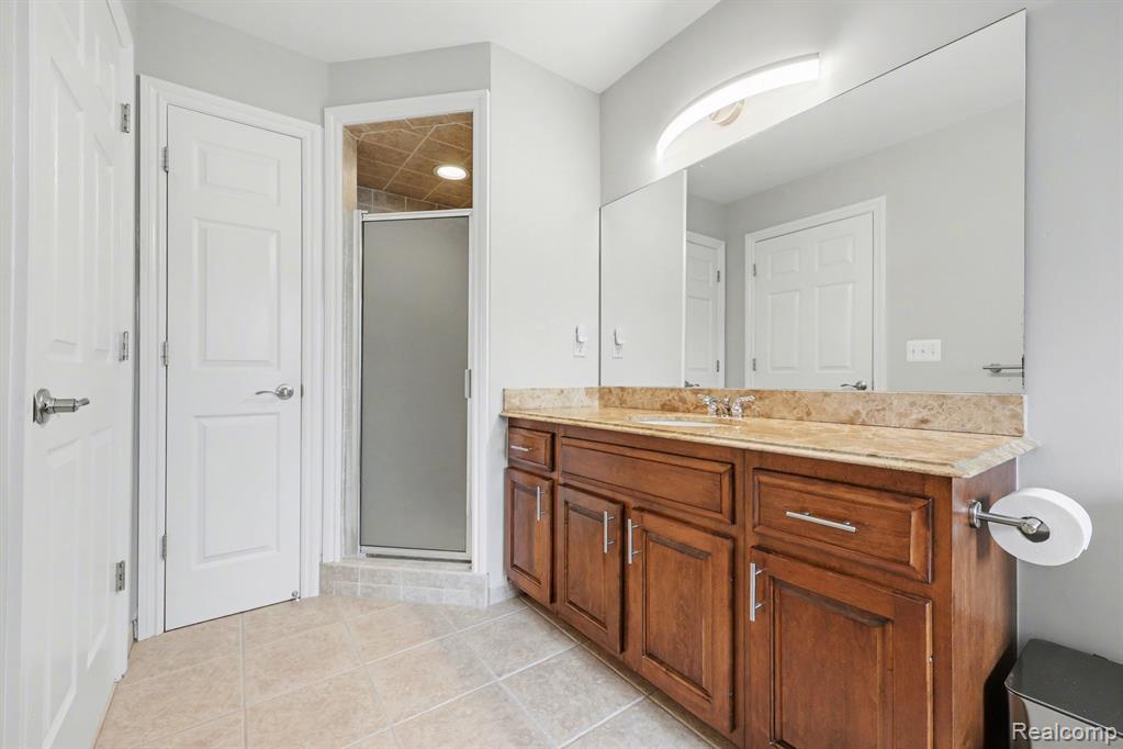 4337 Elaine Court, Utica, MI 48316 — Photo 21