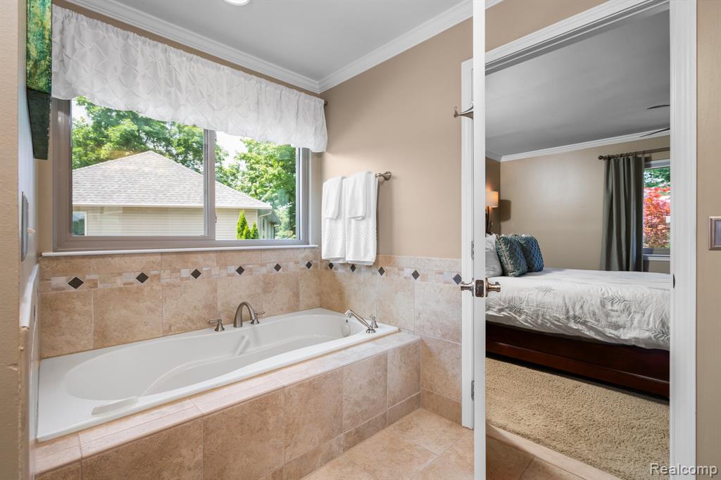 620 Olivia Drive, Milford, MI 48381 — Photo 46