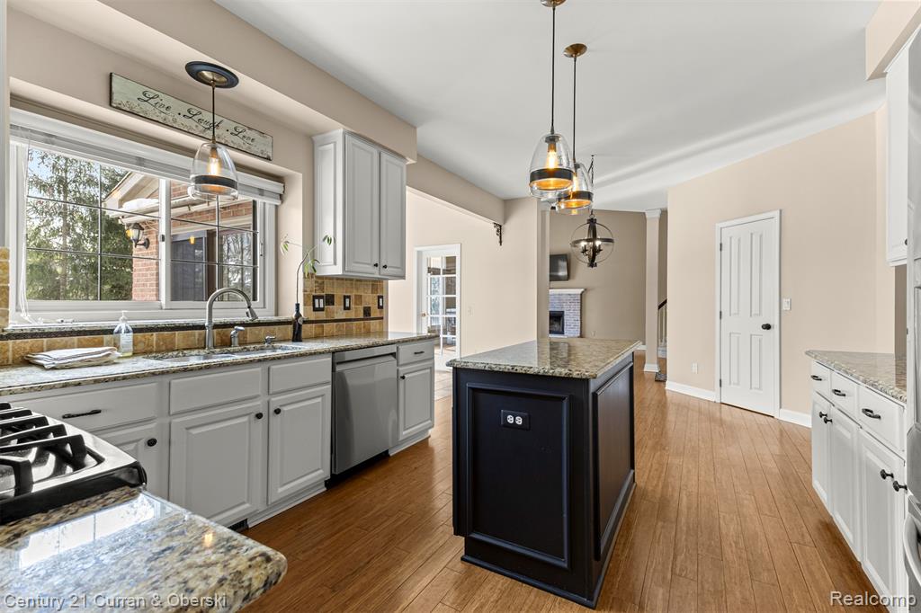 48369 Wadebridge Drive, Canton, MI 48187 — Photo 18