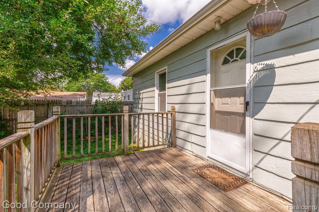 926 MILLARD Avenue, Royal Oak, MI 48073 — Photo 26