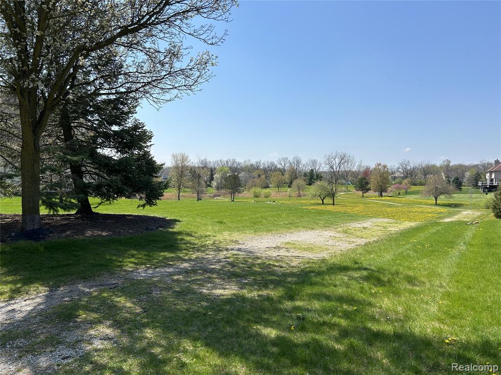 4197 Lake Forest Drive E, Ann Arbor, MI 48108 — Photo 35