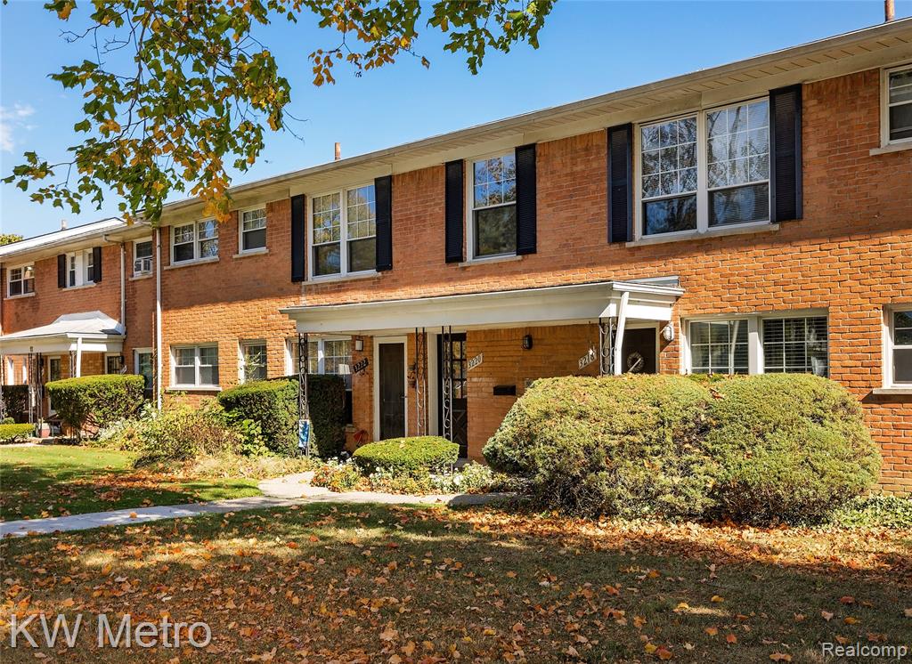 8711 Candlewood Trail, Brighton, MI, 48116