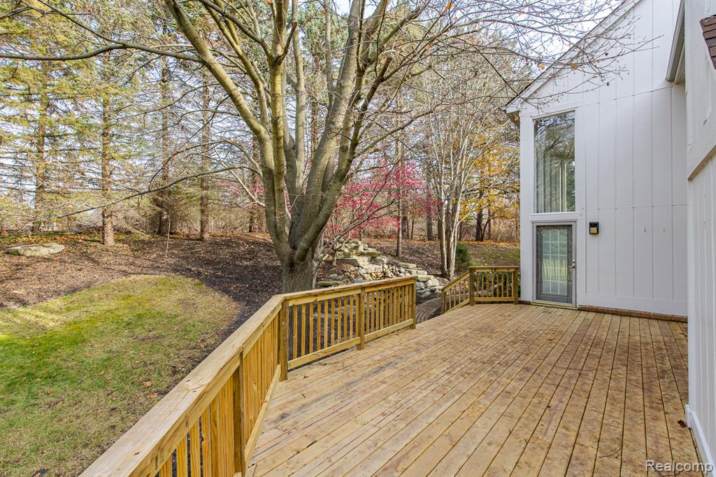 6351 Cherry Tree Court, Rochester Hills, MI 48306 — Photo 64