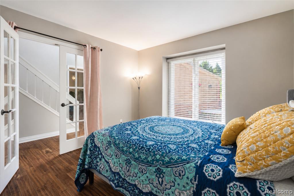 37520 Amber Drive, Farmington Hills, MI 48331 — Photo 26