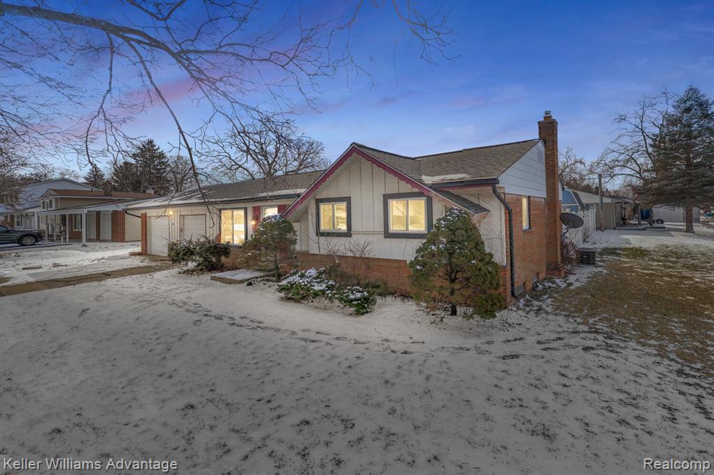 8735 Ringwood Drive, Commerce Twp, MI 48382 — front exterior