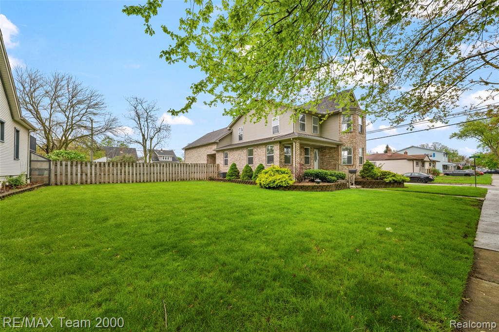 4253 Polk Street, Dearborn Heights, MI 48125 — Photo 4