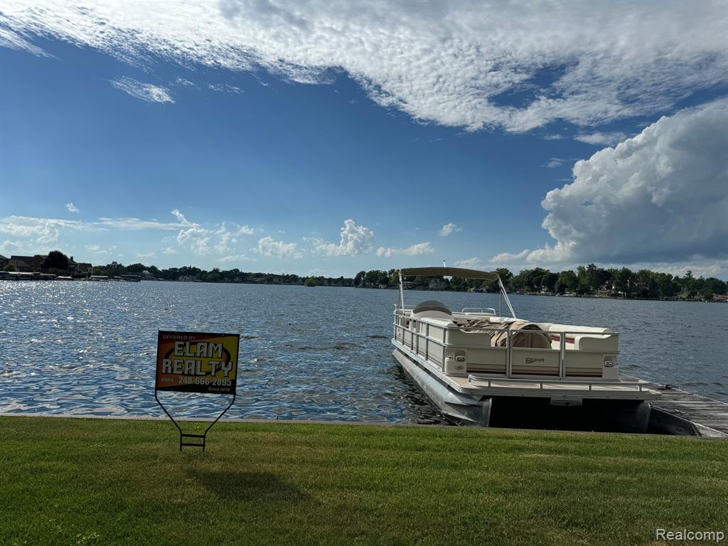 90 PARK ISLAND Drive, Lake Orion, MI 48362 — Photo 33