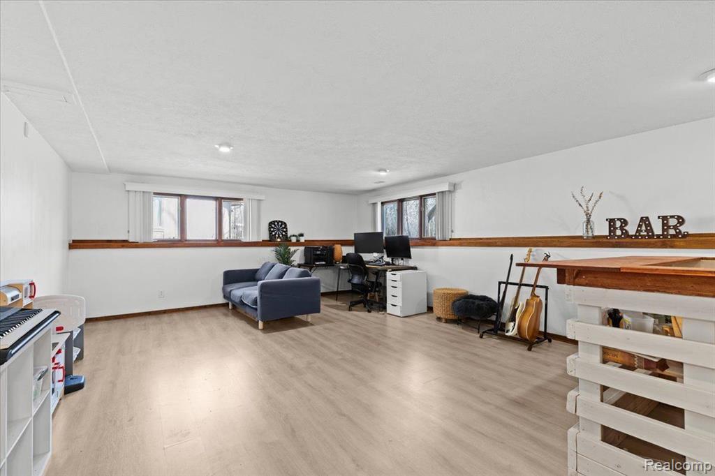6523 BLUE SPRUCE, West Bloomfield, MI 48324 — Photo 16