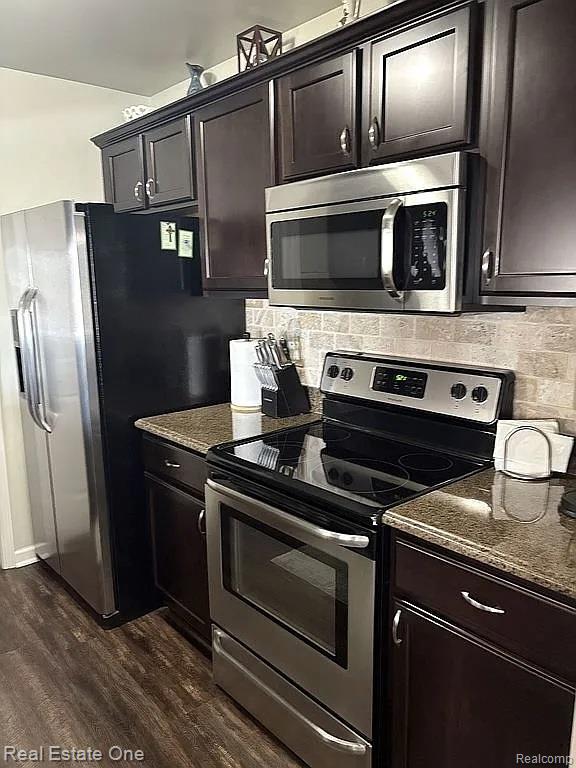 52069 Naugatuck Drive, 47, Macomb, MI 48042 — Photo 10