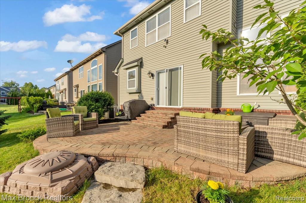 27023 Ladbroke Street, Novi, MI — Photo 49
