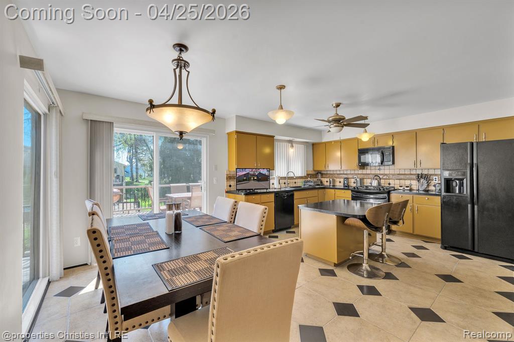 7573 Ashburton Court, West Bloomfield, MI — Photo 37
