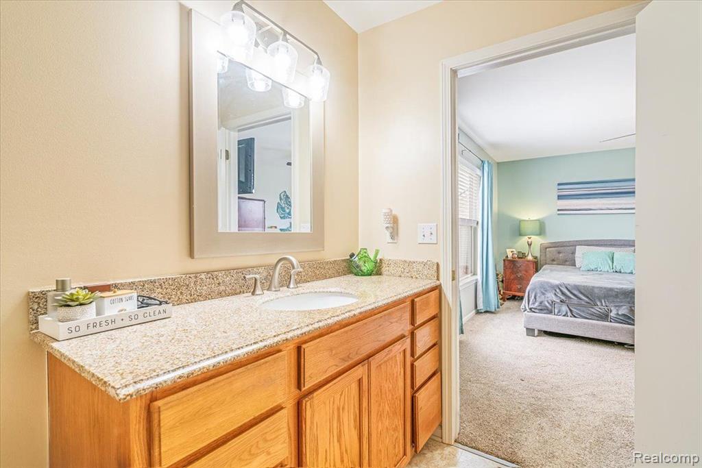 42936 N CUMBERLAND Drive, Belleville, MI 48111 — Photo 17