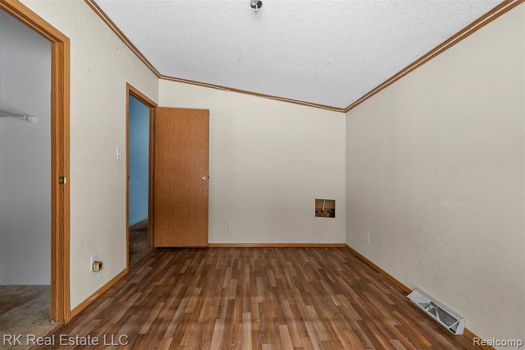 8237 Lambs Road, Wales, MI, 00000