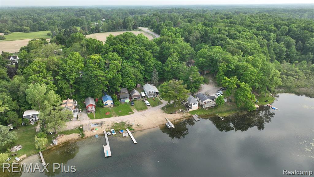 2047 Hickory Drive, Lapeer, MI 48446 — Photo 57