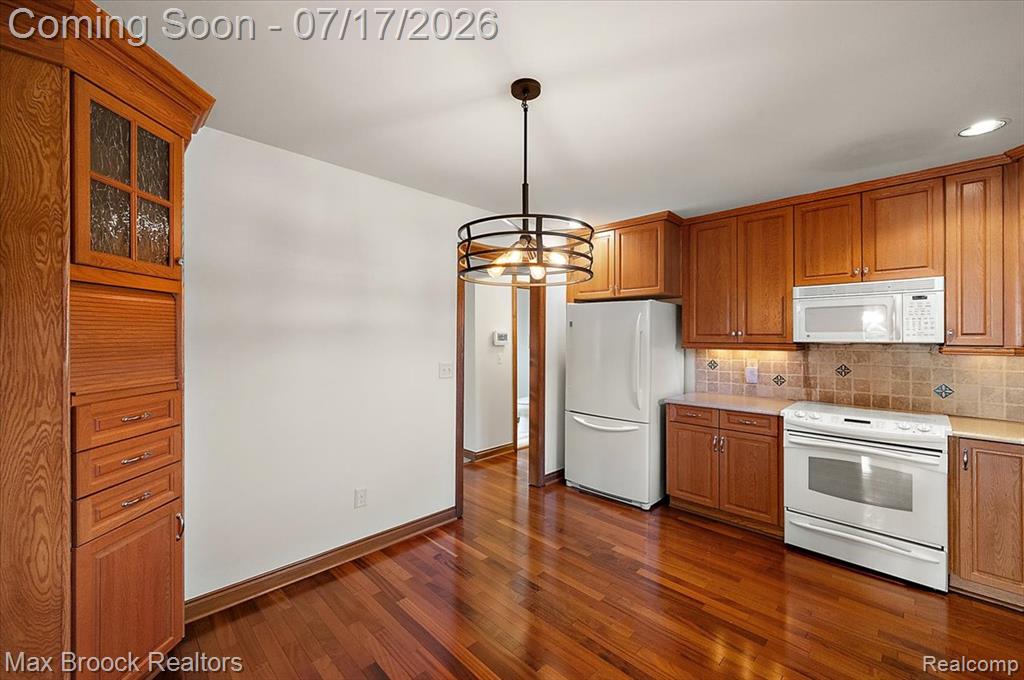 43909 Welland Drive, Clinton Twp, MI 48038 — Photo 4