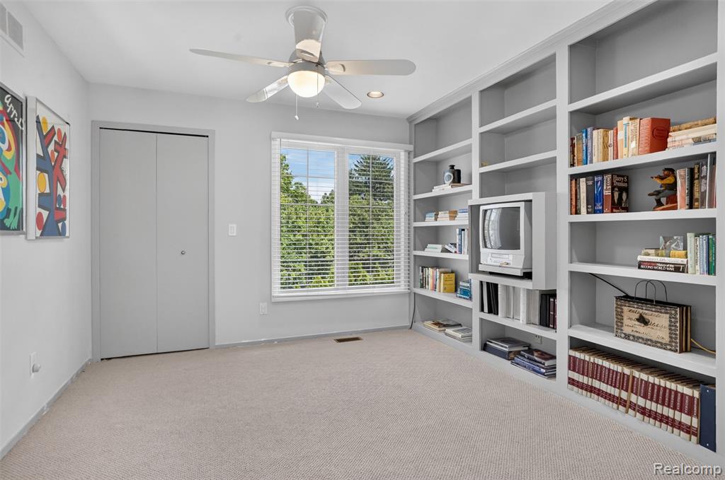 6445 Noble Road, West Bloomfield, MI — Photo 26