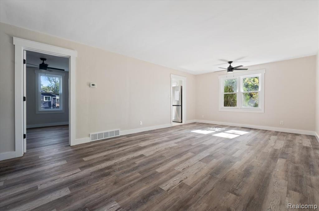 1588 Ladd Road, Wolverine Lake, MI 48390 — Photo 11