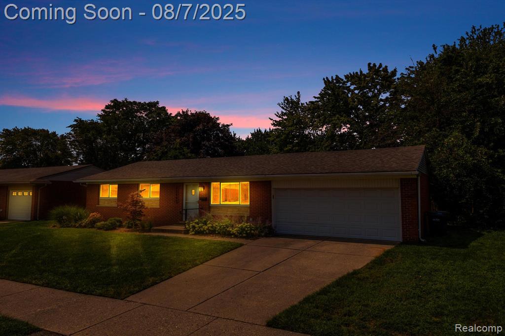 43403 Vivian Drive, Sterling Heights, MI 48313 — Photo 4