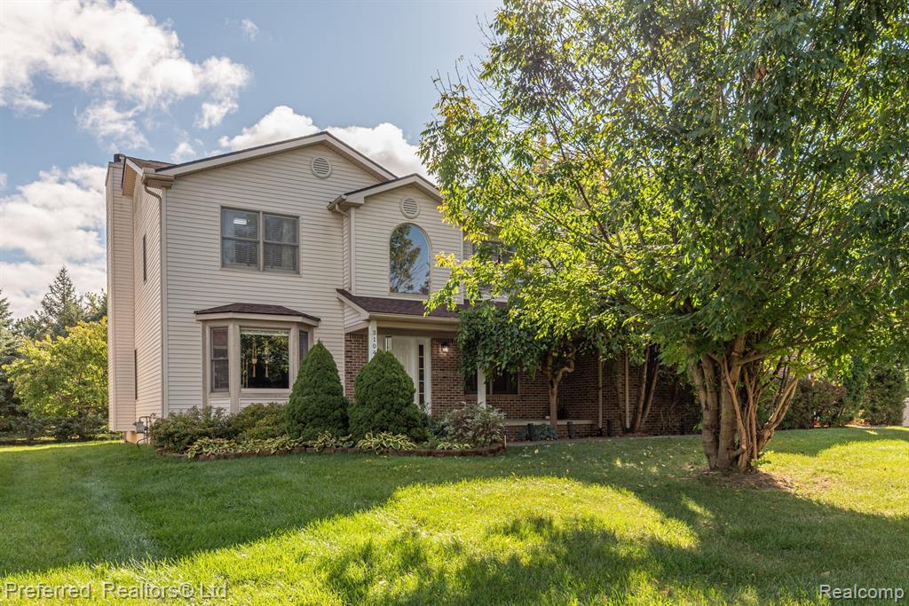 3104 SPRING HOLLOW, Ann Arbor, MI 48105 — front exterior