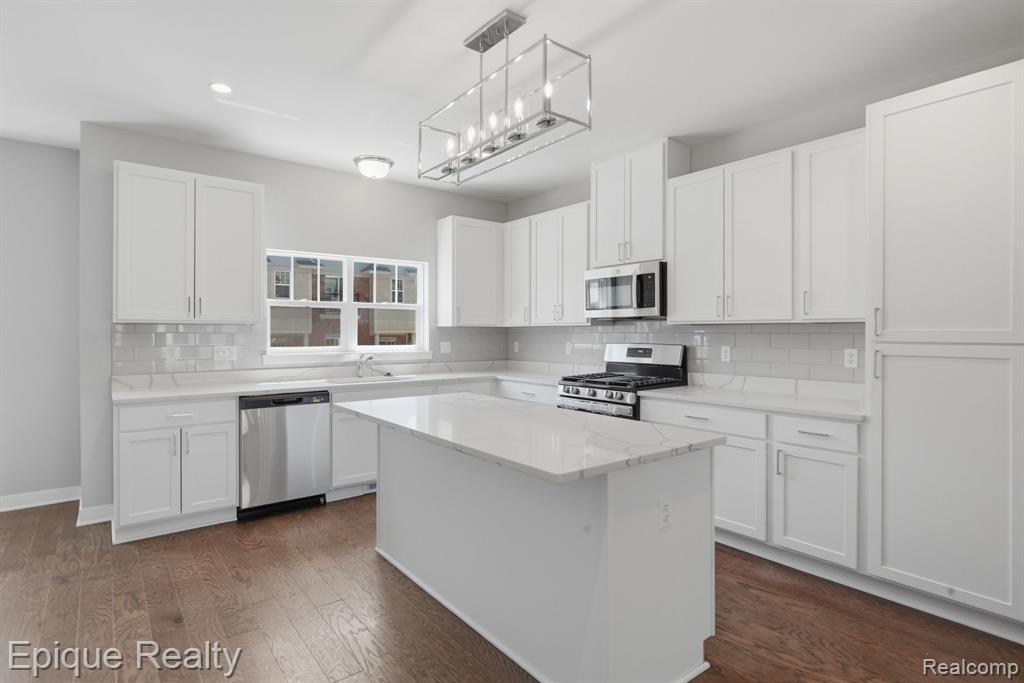25549 Grandview Lane, 31, Novi, MI — Photo 6
