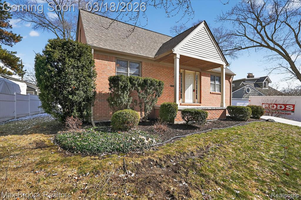 4414 Robinwood Avenue, Royal Oak, MI 48073 — Photo 2