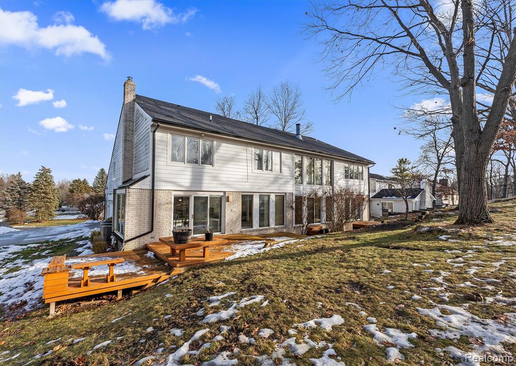 5322 Pond Bluff Drive, West Bloomfield, MI 48323 — Photo 41