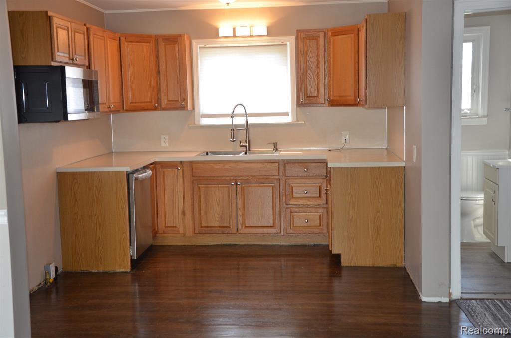 411 N McKinley Road, Flushing, MI 48433 — Photo 7