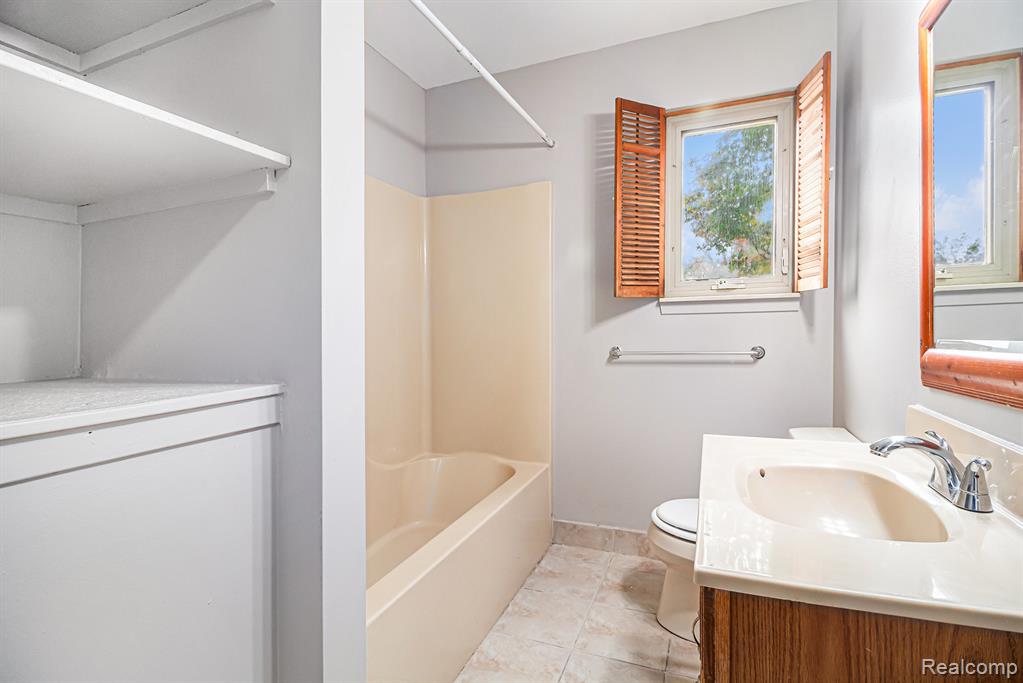 407 N Willard Road, Canton, MI 48187 — Photo 11