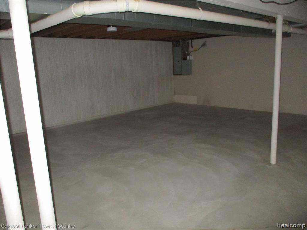 9102 Lake Crest Drive, Whitmore Lake, MI 48189 — Photo 38