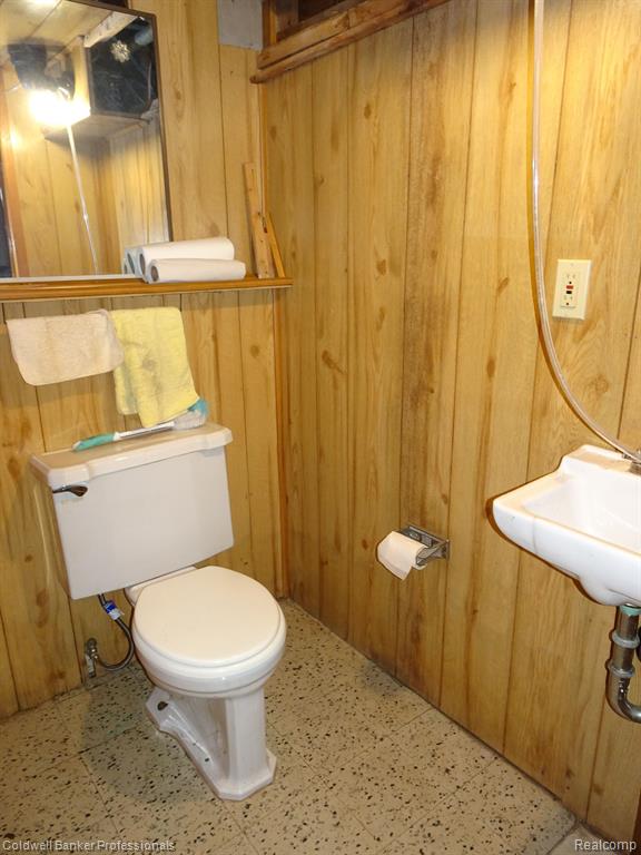 7790 LOUISE Court, Westland, MI — Photo 25