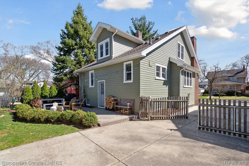 712 S LAUREL Street, Royal Oak, MI 48067 — Photo 44