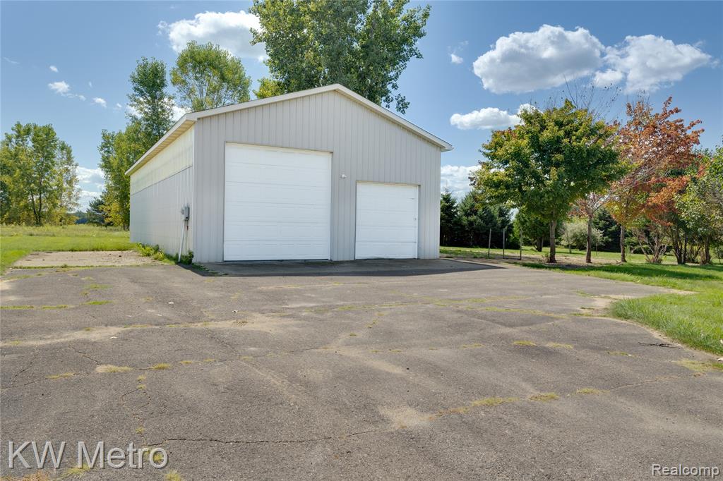 7172 E FARRAND Road, Millington, MI 48746 — Photo 12