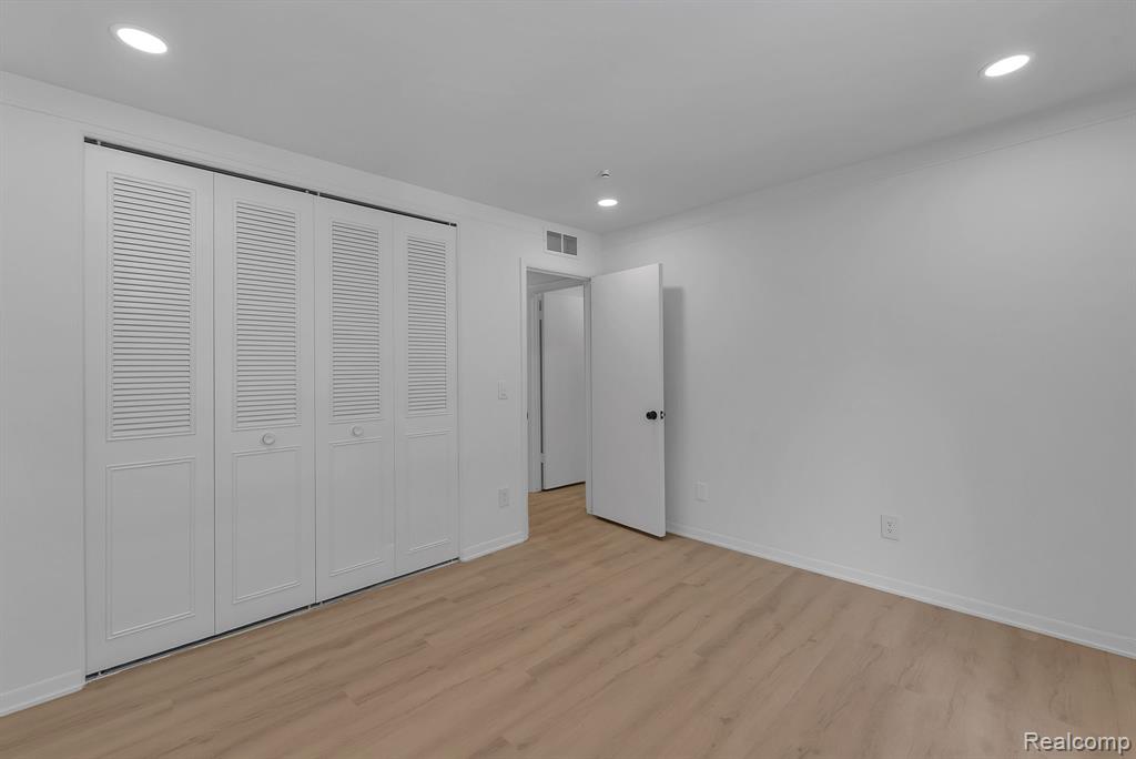 408 Fox Hills #A5 Drive S, Bloomfield Hills, MI 48304 — Photo 23
