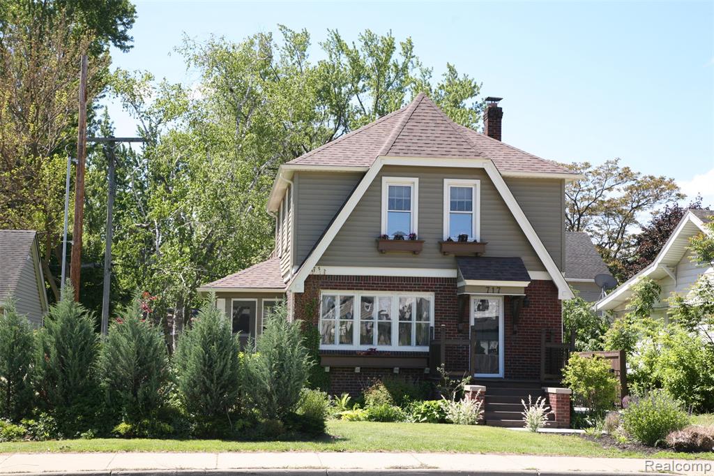 717 W 12 MILE Road, Royal Oak, MI 48073 — Photo 3
