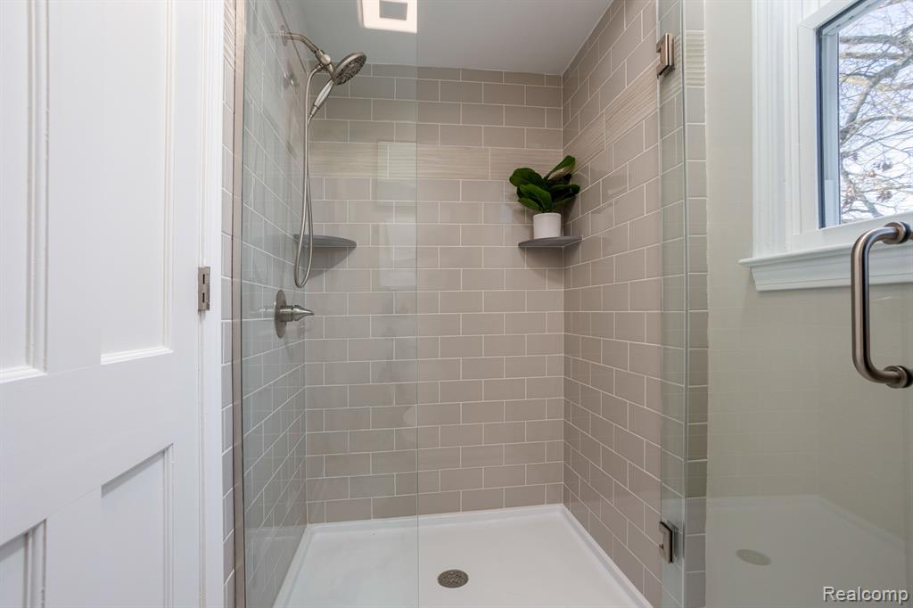 5536 FARMERS, Bloomfield Hills, MI 48301 — Photo 35