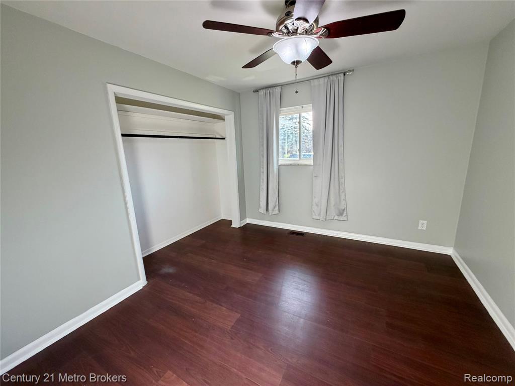 5221 Capri Lane, Flint, MI 48507 — Photo 32