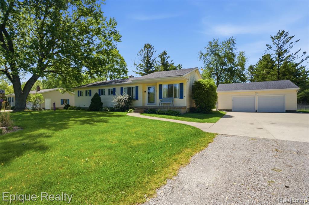 2192 E Wilson Road, Clio, MI 48420 — Photo 2