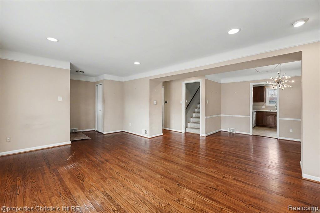 13146 Hart Avenue, Huntington Woods, MI — Photo 3
