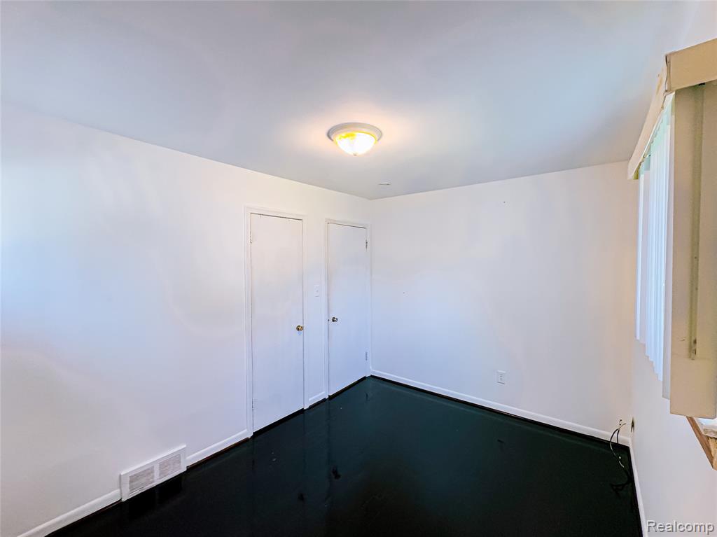 4801 E 13 Mile Road, Warren, MI 48092 — Photo 8