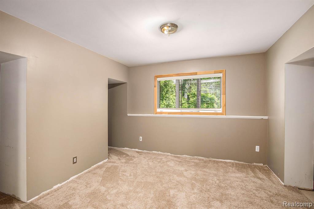 8670 Country Manor Drive, Bruce, MI 48065 — Photo 38