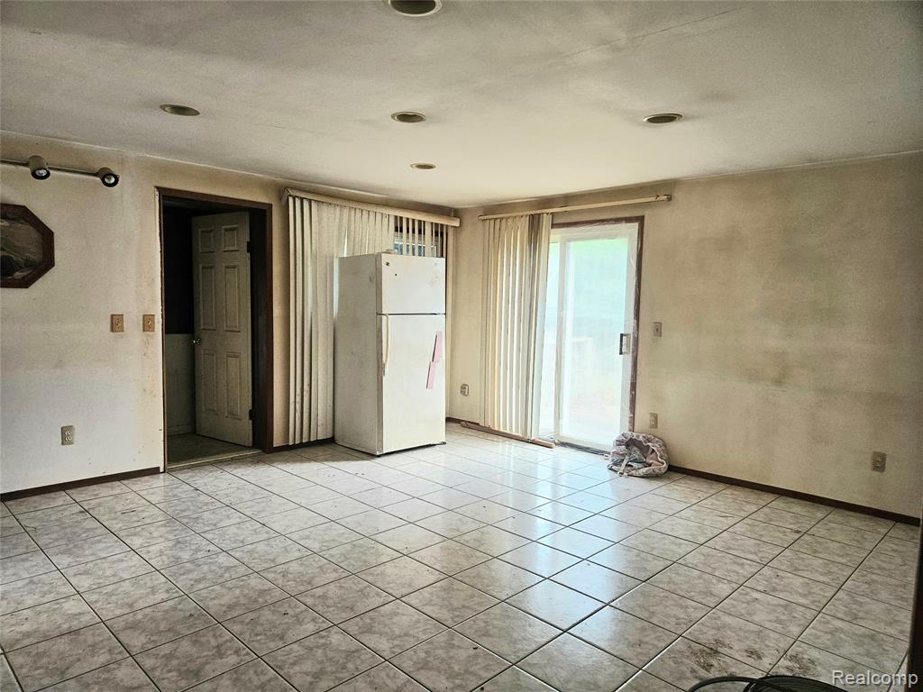 4242 Jones Road, North Branch, MI 48461 — Photo 7