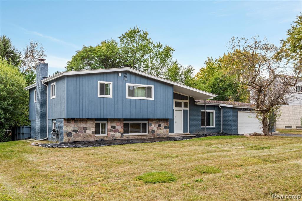 5559 Abington, West Bloomfield, MI — Photo 3